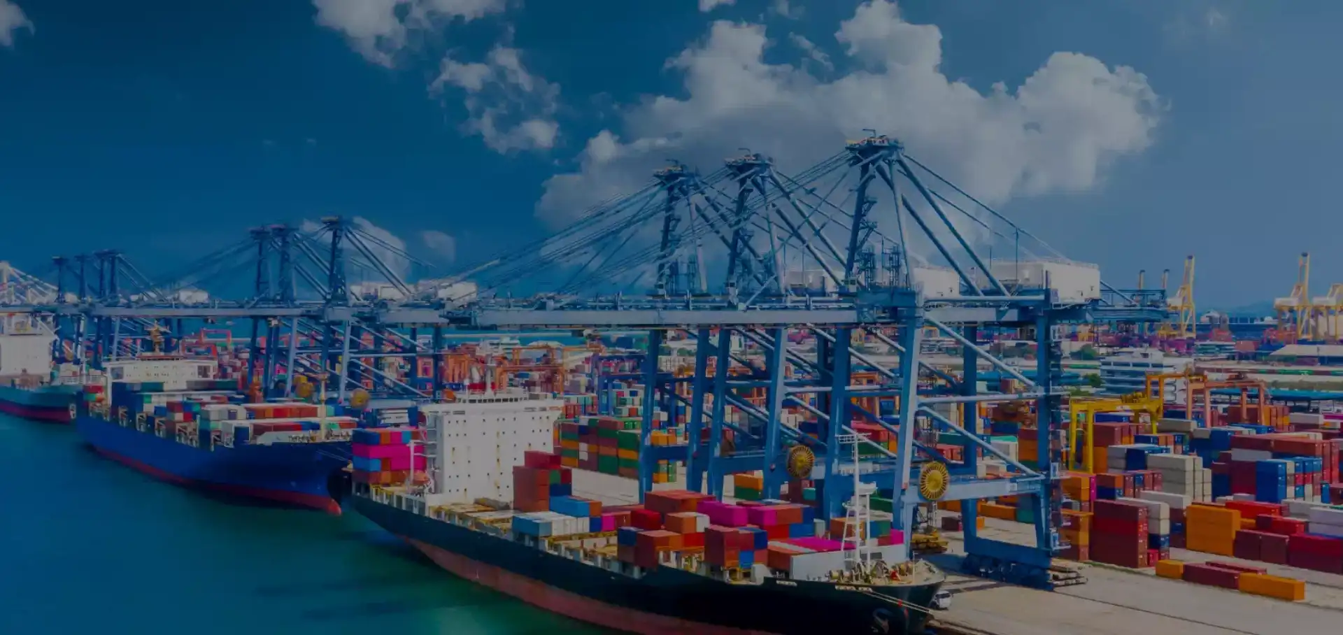 Smart STS Cranes for a Connected, Data-Driven Terminal