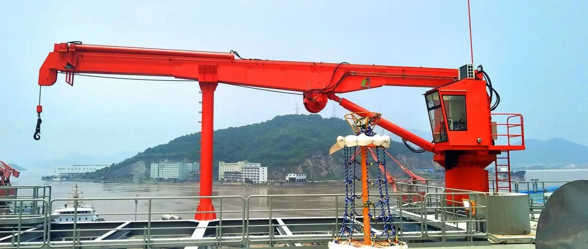 The Crane of Industry, Powered by ZEHUA