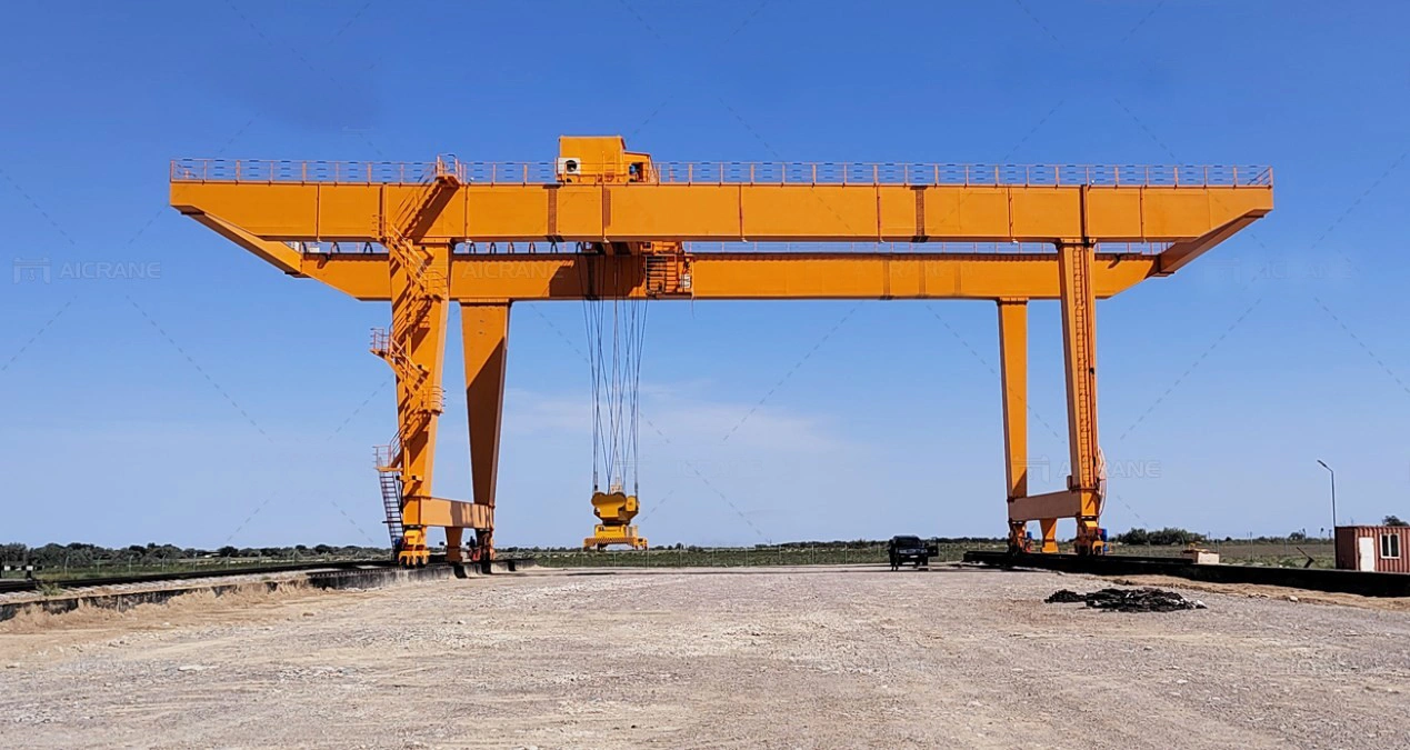 Rail mounted gantry crane