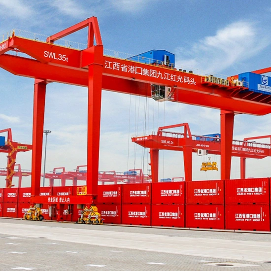 Automated RMG Crane stacking containers