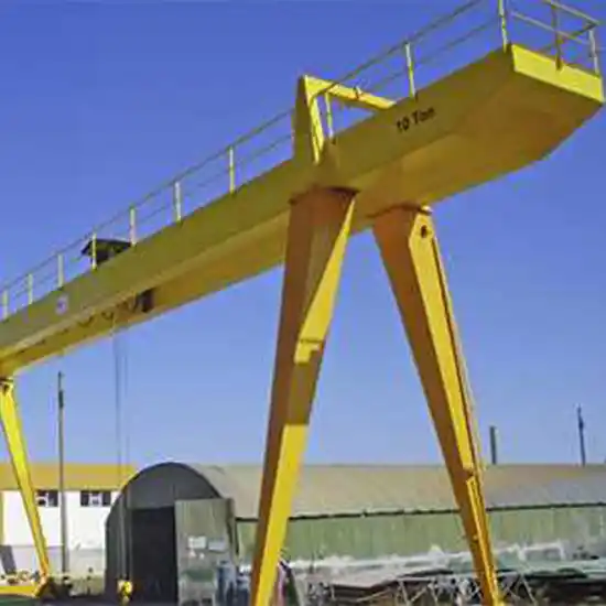 Heavy-duty gantry crane for industrial use