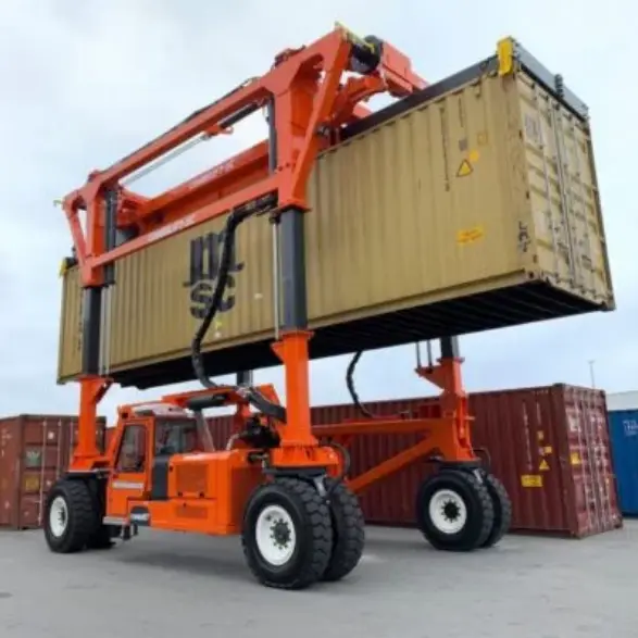 straddle-carrier-f.webp