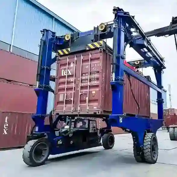 Three-Wheel Straddle Carrier_1.webp